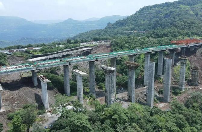 نامکمل ’مسنگ لنک پروجیکٹ‘ سے ممبئی ۔ پونے کا راستہ متاثر