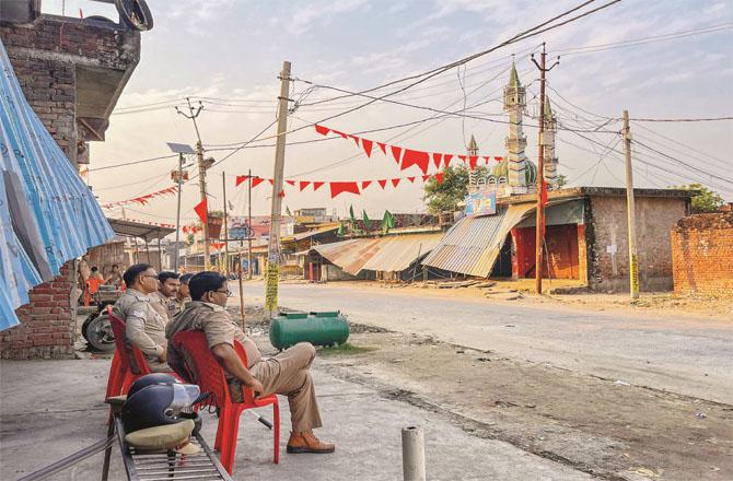 بہرائچ میں خوف اور کشیدگی برقرار، انٹرنیٹ  ہنوز بند