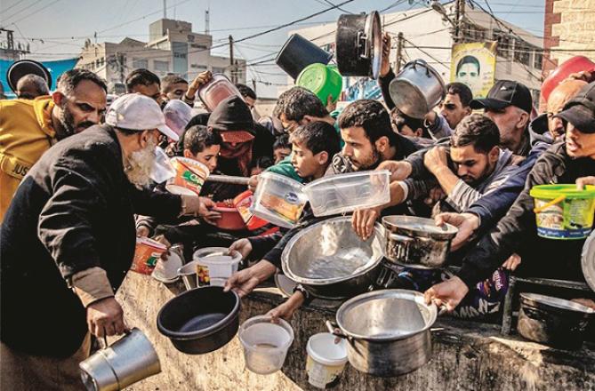 اہل غزہ کو اوسطاً ۲؍دن میں ایک بار کھانا مل رہا ہے