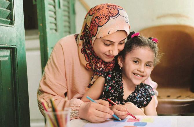 Try to be a good listener to your children. Photo: INN