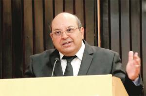  سابق جج جسٹس نریمن کی وزیر قانون پر تنقید،کہا بلاوجہ تنازع  کھڑا نہ کریں 