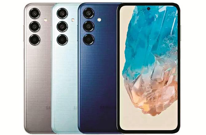 Samsung Galaxy M35 can be seen in different colors. Photo: INN.