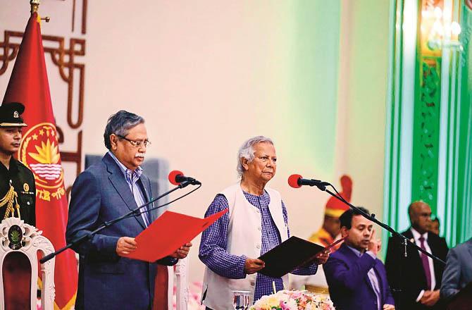 President of Bangladesh Muhammad Shahabuddin, administering oath to Interim Prime Minister Dr. Younis. Photo: INN