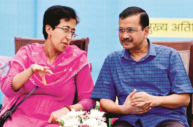 Former Chief Minister Kejriwal and Chief Minister Atishi. Photo: INN