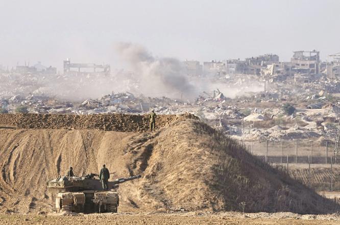 Gaza has been completely turned into a pile of rubble due to Israeli attacks. Photo: INN