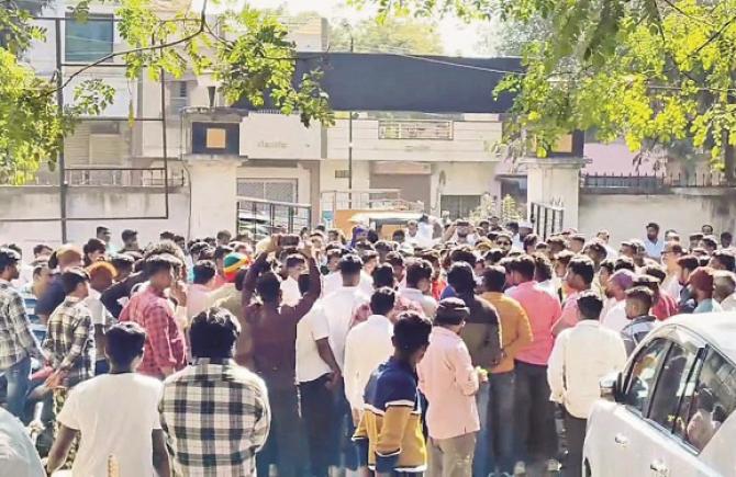 A large number of protesters are seen against the death of a youth in police custody. Photo: INN