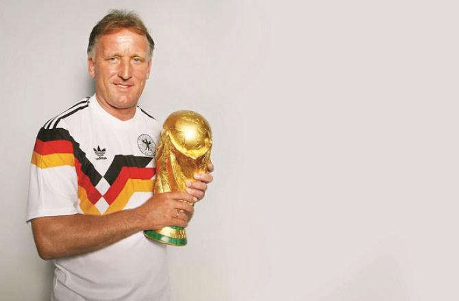 Andreas Brahm with the FIFA trophy. Photo: INN