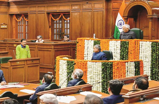 Chief Minister Arvind Kejriwal presenting the motion of confidence in the Assembly on the occasion of the budget session. Photo: PTI