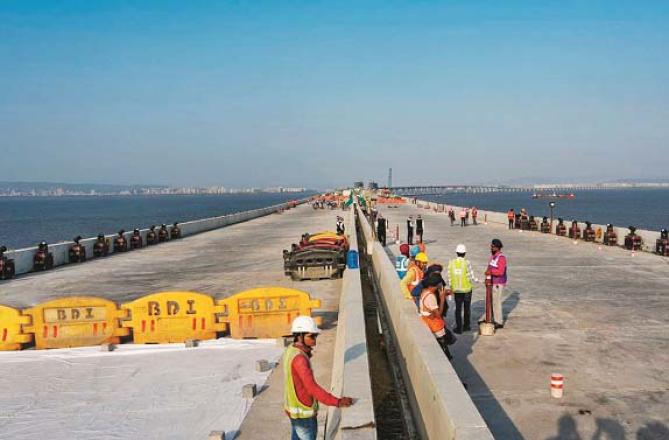 A photograph of the construction of Atal Setu, one of India`s largest construction projects. Photo: INN