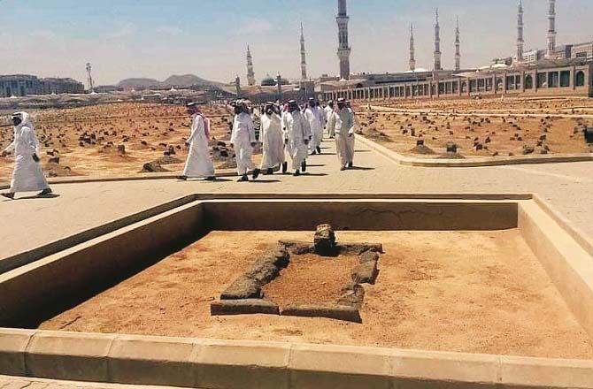 Hazrat Usman Ghani`s final resting place is in Jannat-ul-Baqi, Medina. Photo: INN