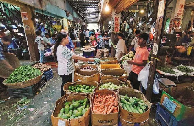 This year the prices of vegetables have increased by 32-42%. A picture of Vashi market. Photo: PTI