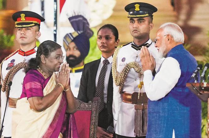 Prime Minister Modi with President Murmu on the occasion of taking oath for the third time in a row. Photo: PTI