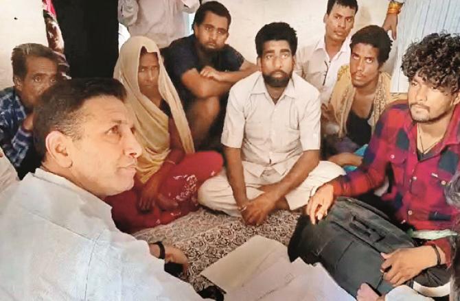 Congress leader Jitoputwari during a meeting with the victim`s family. Photo: INN