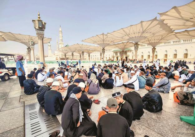 The Prophet`s Mosque, which is called the Prophet`s Mosque, is still a reference for the world, every part of it is sacred for the people of faith all over the world. Photo: INN