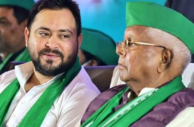 Lalu Prasad Yadav and Tejashwi Yadav. Photo: INN