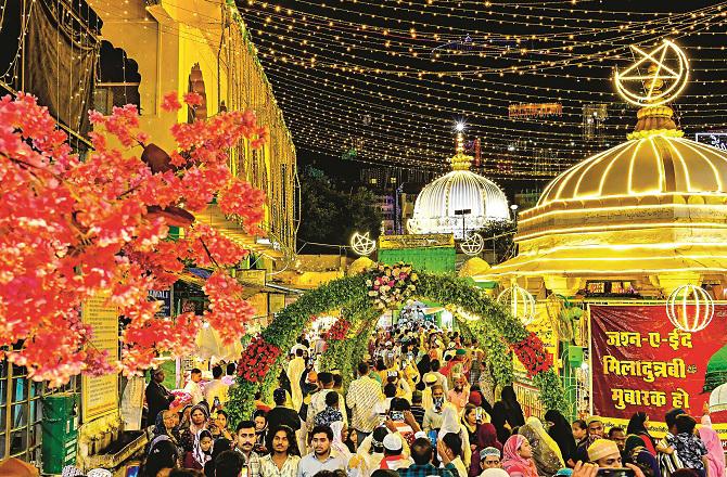 Scene of decoration on the occasion of Eid e Milad-un-Nabi in Ajmer Dargah. Photo: PTI.