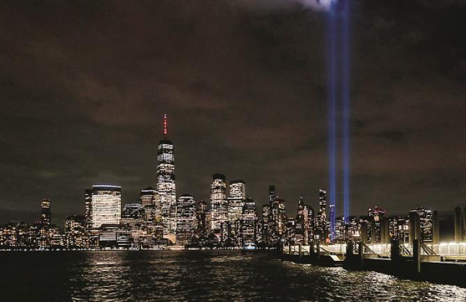 There are two lighthouses in New York where the Twin Towers once stood. Photo: INN