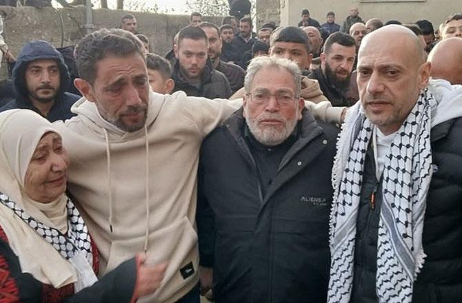 Shadi Barghouti with his family. Photo: X