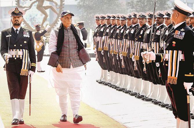 Defense Minister Rajnath Singh at the Coast Guard function. Photo: INN