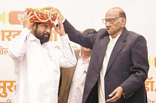 Sharad Pawar`s move has created a stir in the Maha Vikas Aghadi. Photo: PTI