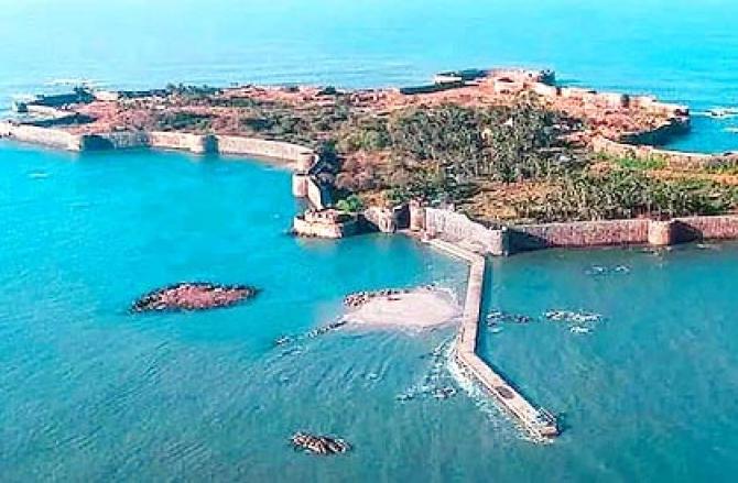 Sindhudurg fort is surrounded by sea water on all sides. Photo: INN