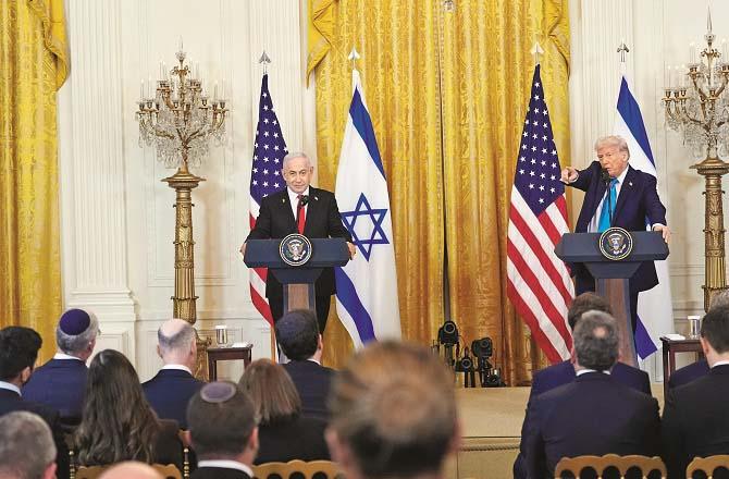 After the meeting with the Israeli Prime Minister, Trump`s tone has changed even more, the photo of the joint press conference. Photo: INN