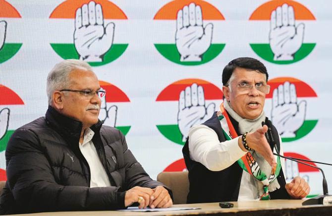 Congress leaders Pawan Kheda and Bhupesh Baghel during a press conference at the Congress headquarters. Photo: INN