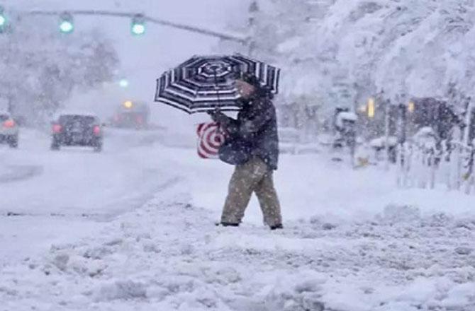 Heavy snowfall as a result of a blizzard in the United States. Photo: INN