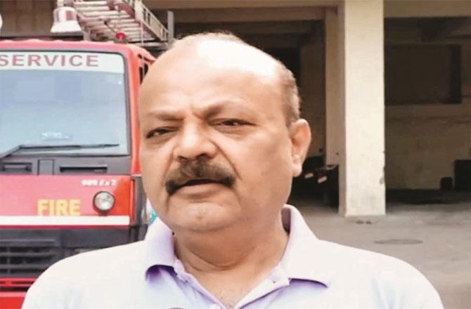 Delhi Fire Service chief Atul Garg denies receiving cash from fire brigade personnel at Justice Verma`s residence, media reports. Photo: INN