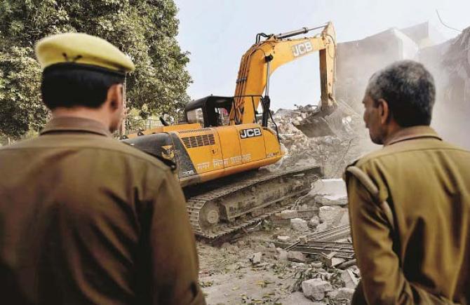 The Supreme Court has taken a very strong stand against the bulldozer operation. Photo: INN